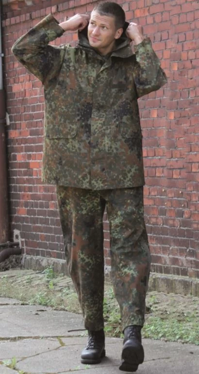 Mil-Tec MIL TEC BW JACKE NÄSSESCHUTZ 3-LAG.LAMINAT FLECKT. 1 Mil-Tec MIL TEC BW JACKE NÄSSESCHUTZ 3-LAG.LAMINAT FLECKT.